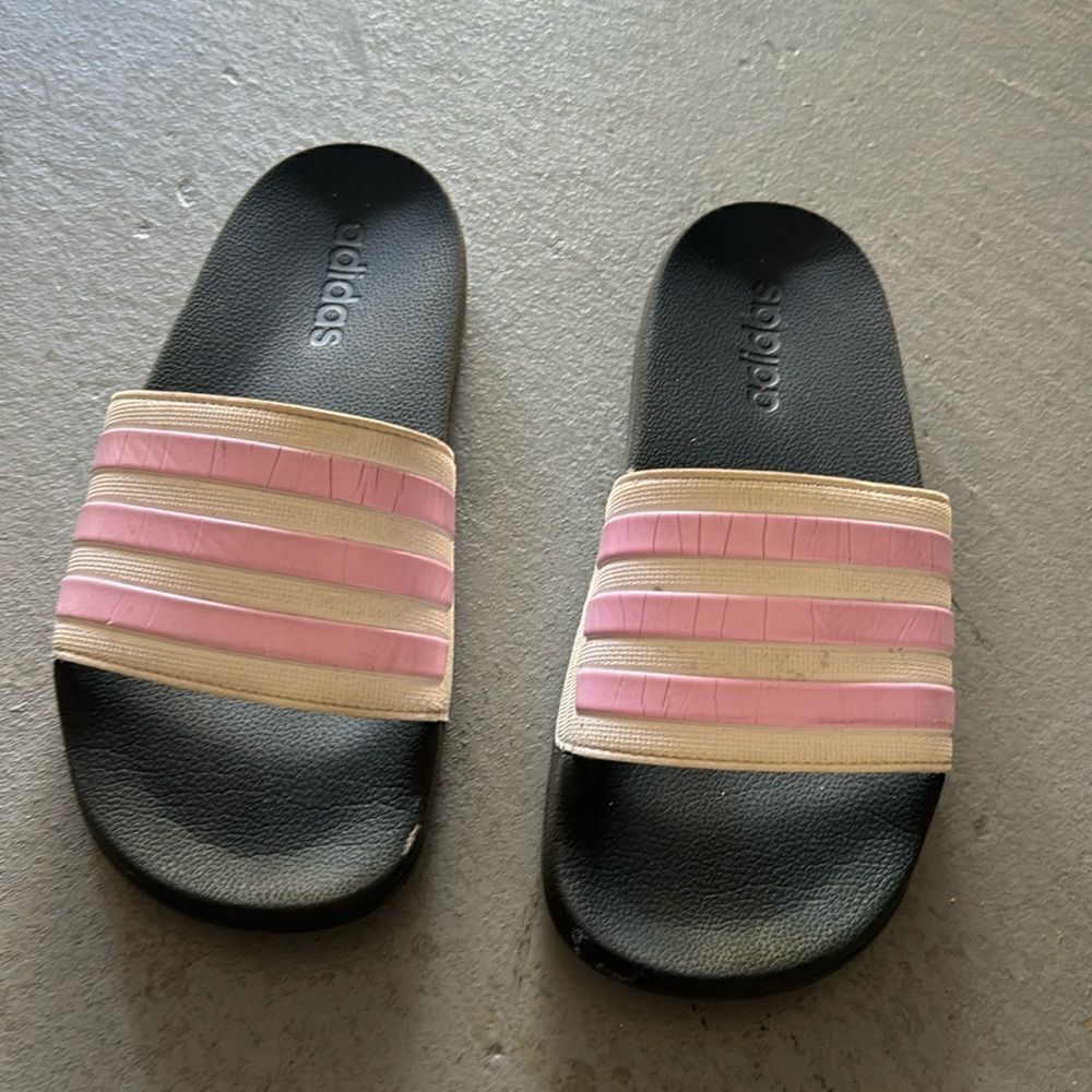 Adidas girl flats